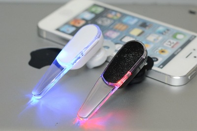 Q301立體聲CSR4.0藍(lán)牙耳機(jī) 性能、價(jià)格與供應(yīng)商解析